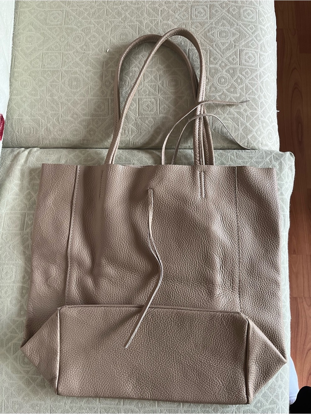 Leather Tote Bag in Taupe